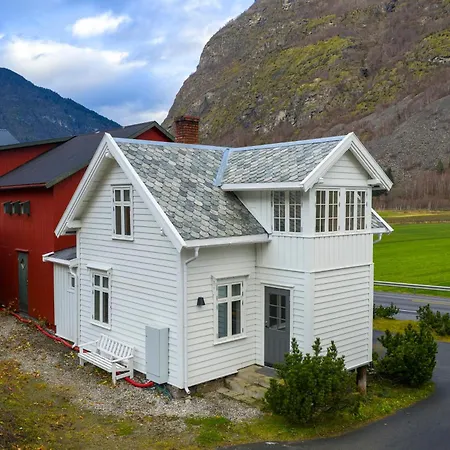 Jordeplegarden Lägenhet Tønjum